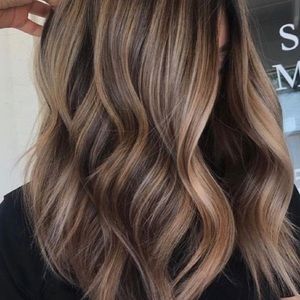 Meet your Posher, Carrie